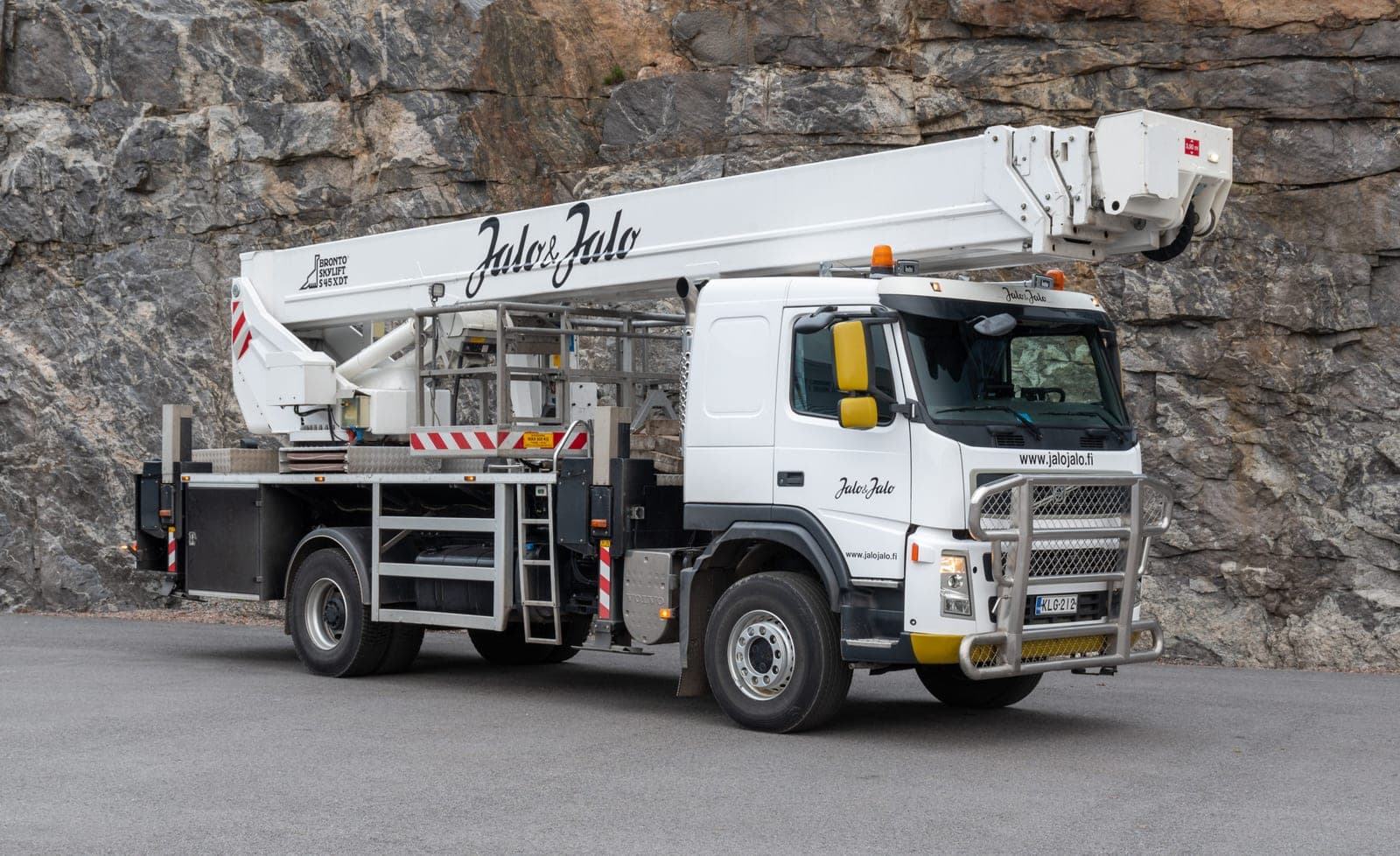 Bronto Skylift S46 XDT