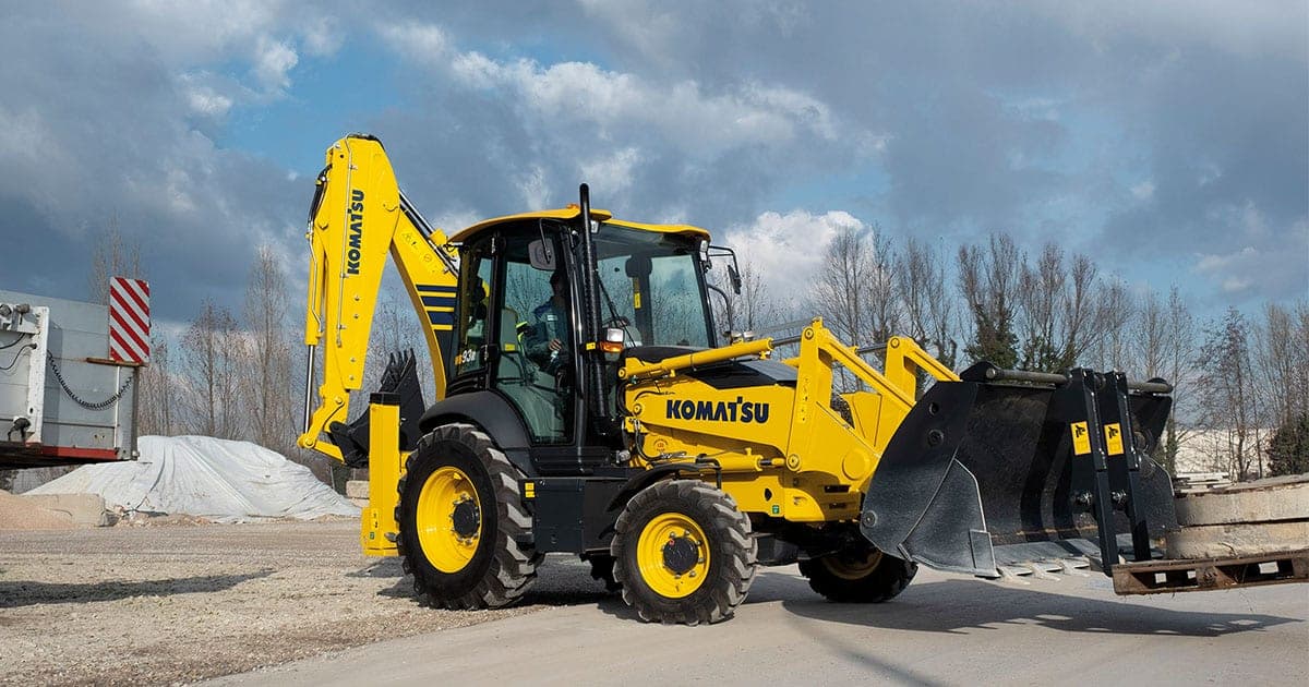 Komatsu WB93R-8