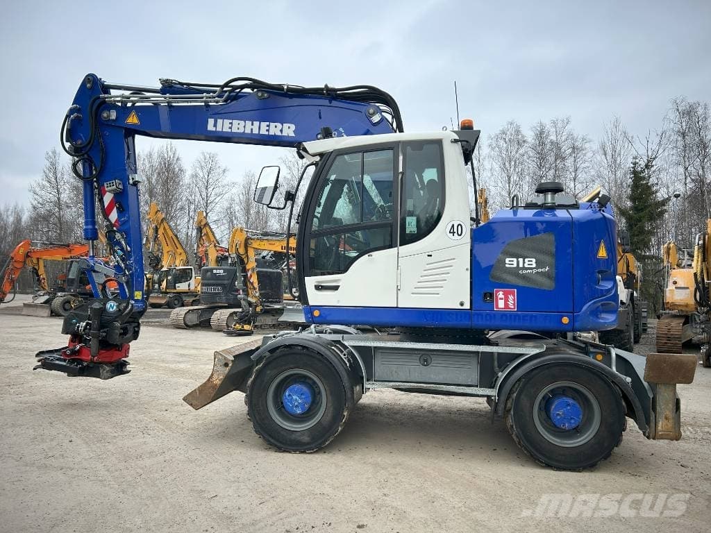 Liebherr A 918 Compact
