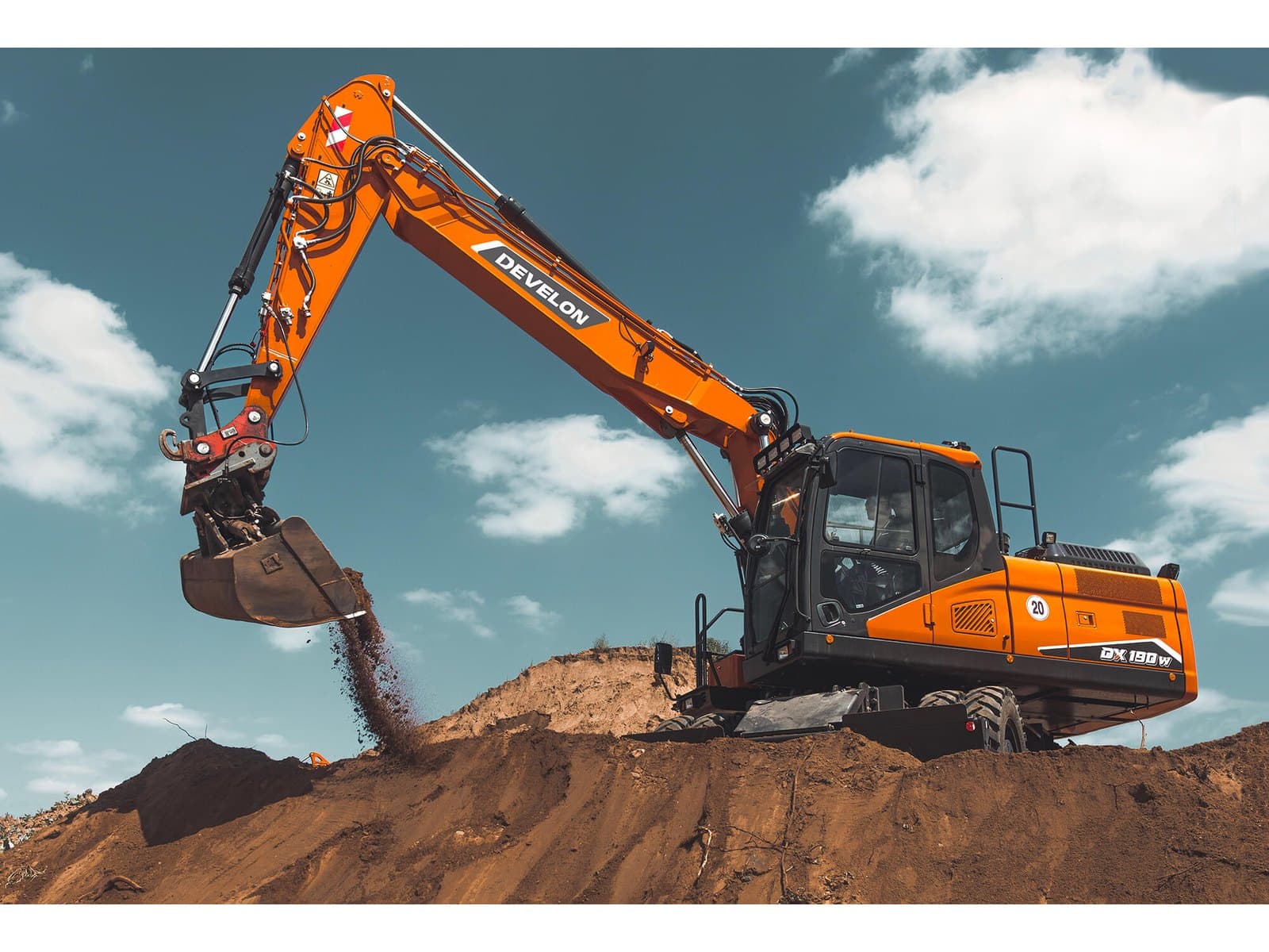 Develon DX190W-7K — Excavadoras de ruedas de Develon