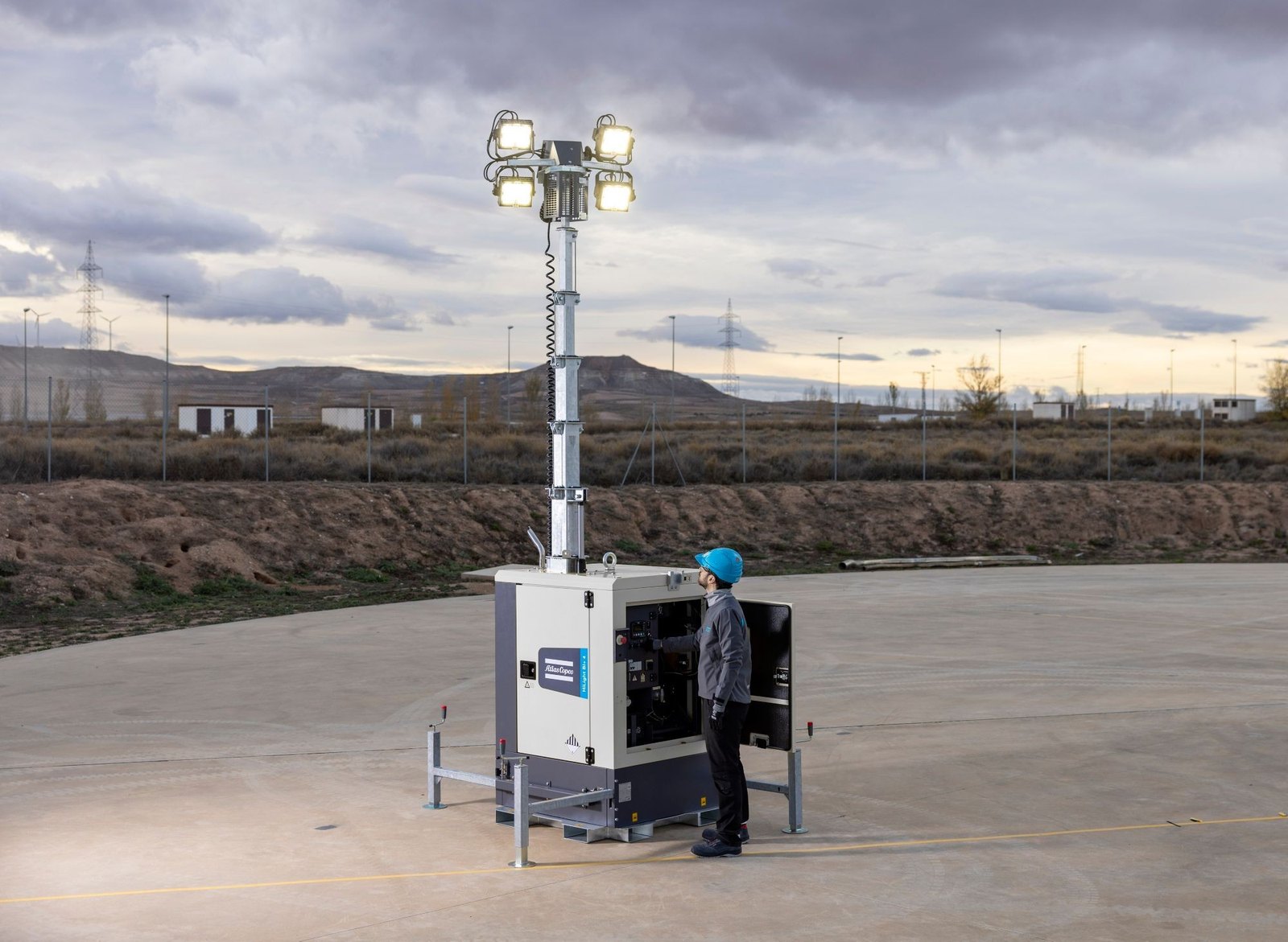 Atlas Copco HiLight BI+ 4 — Torres de iluminación