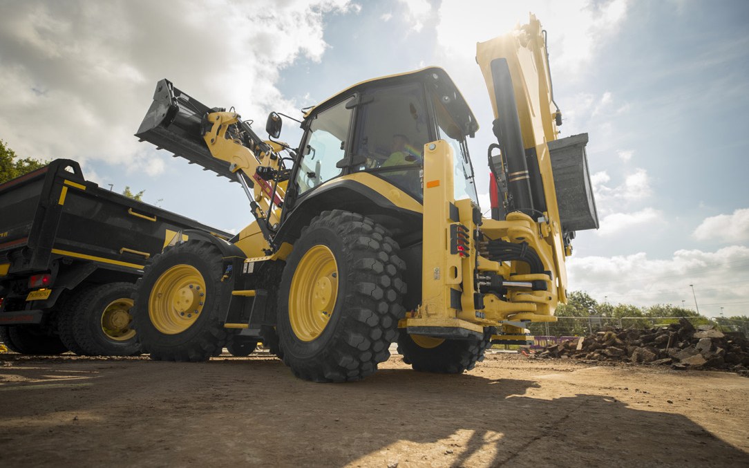 Caterpillar 444 — Retroexcavadoras mixtas