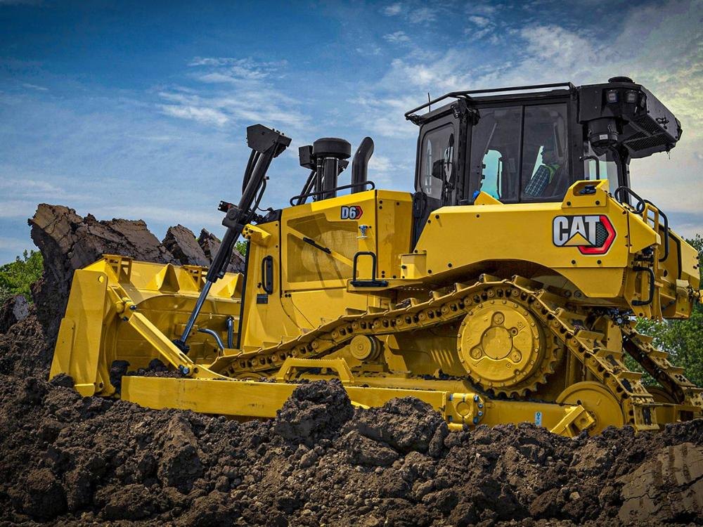 Caterpillar D6 — Bulldozers