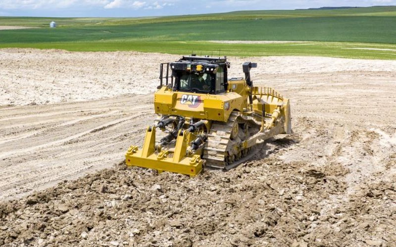 Caterpillar D8 — Bulldozers