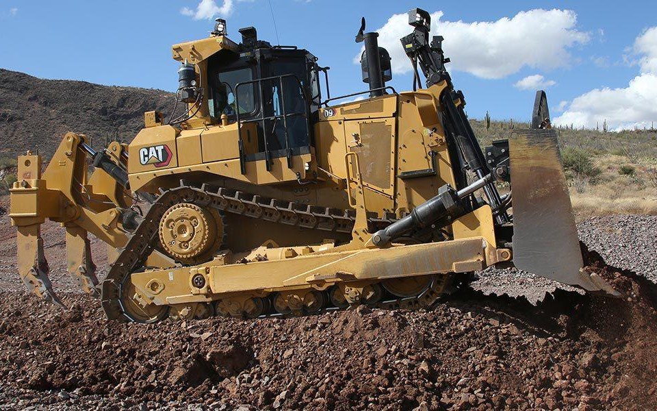 Caterpillar D9 — Bulldozers