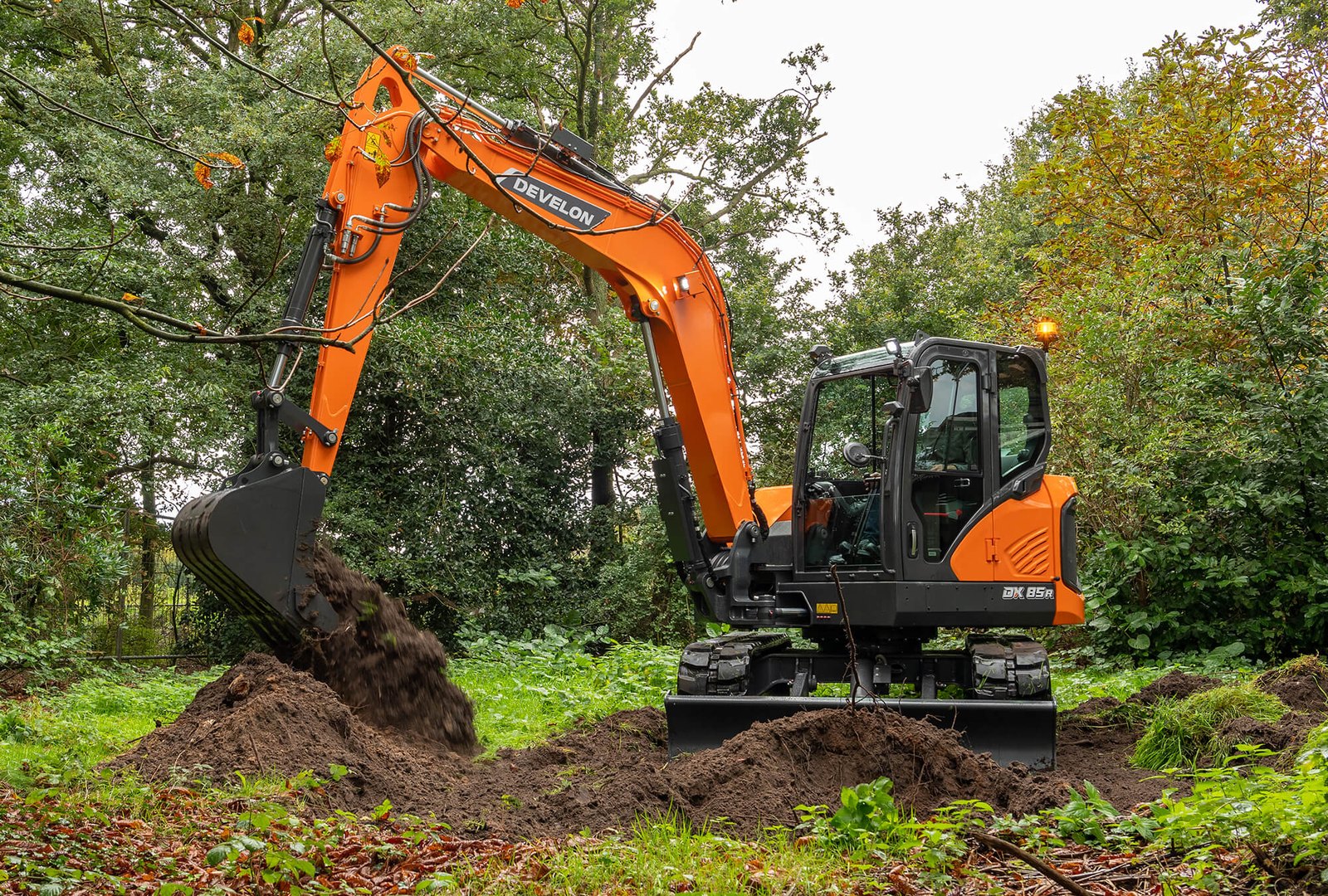 Develon DX85R-7 — Excavadoras midi
