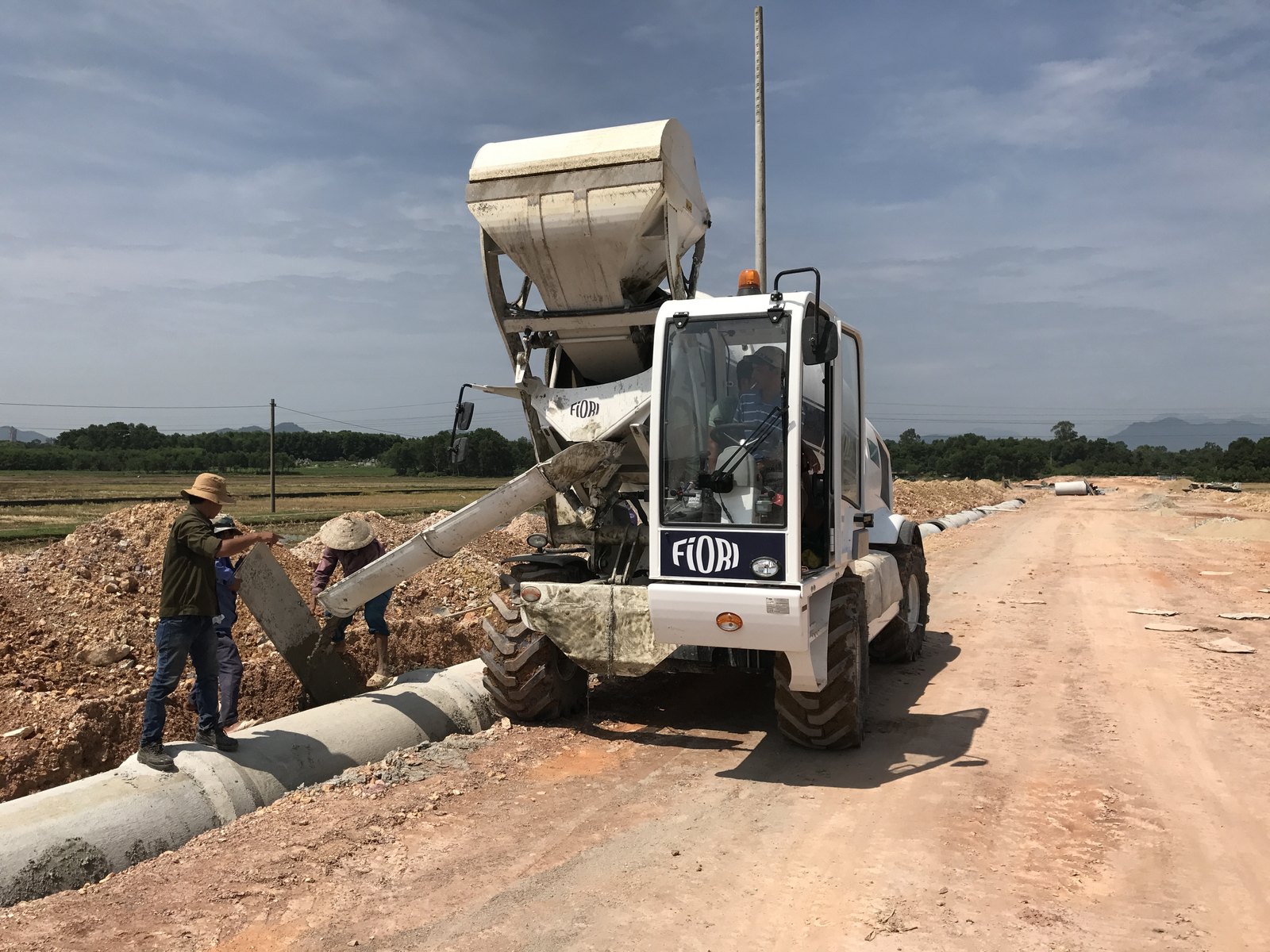 Fiori DB X35 — Autohormigoneras