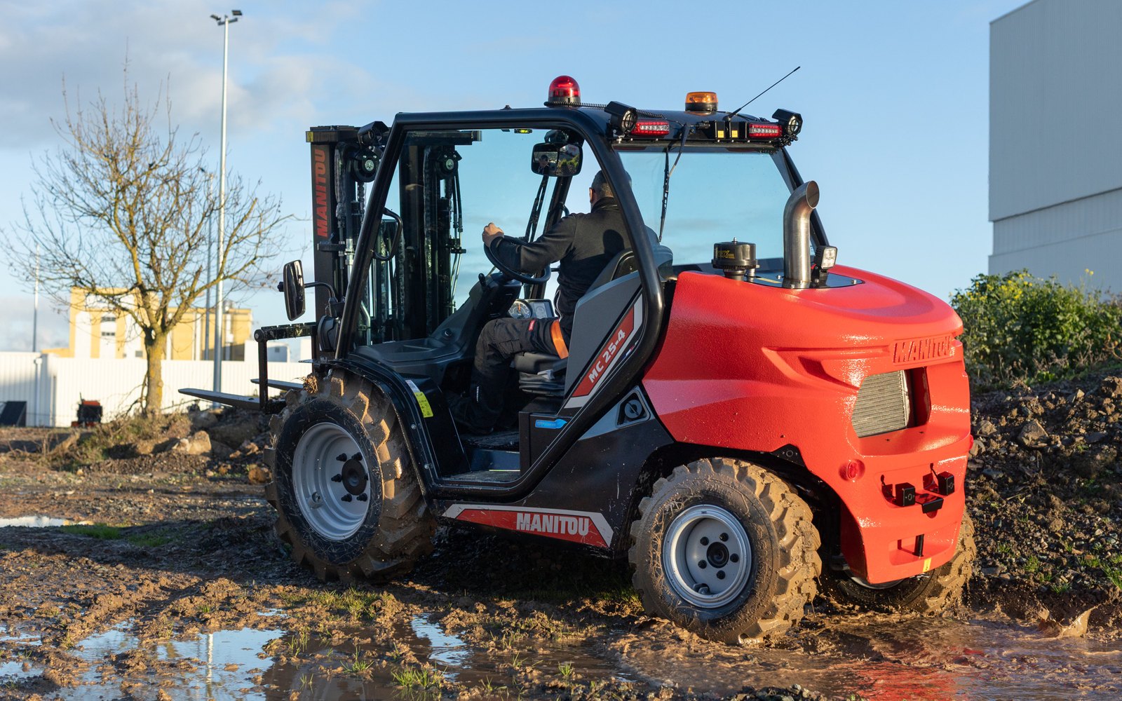 Manitou MC 25-4 — Carretillas elevadoras
