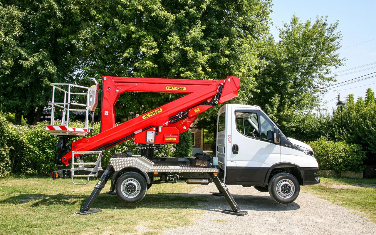 Palfinger P 240 A-E — Plataformas sobre camión