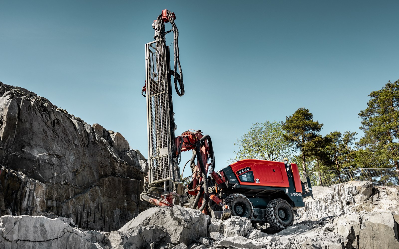 Sandvik Commando DC310RiE