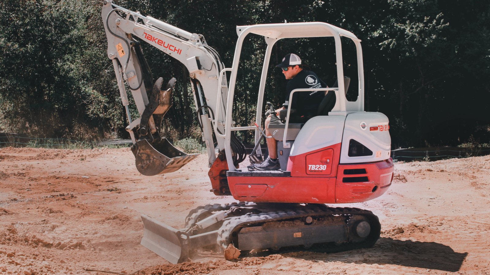 Takeuchi TB230 — Miniexcavadoras